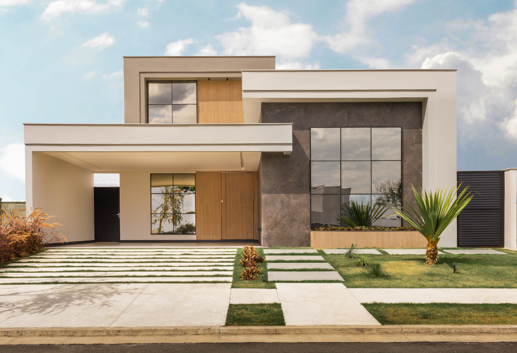 Expert Exterior Painters vs. DIY