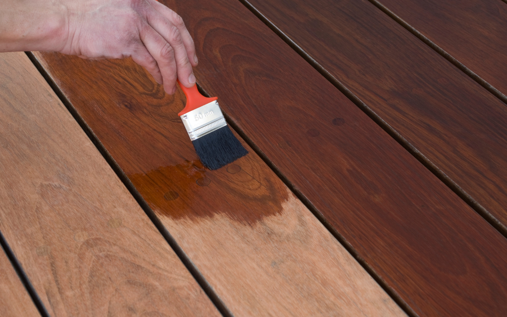 deck Staining​