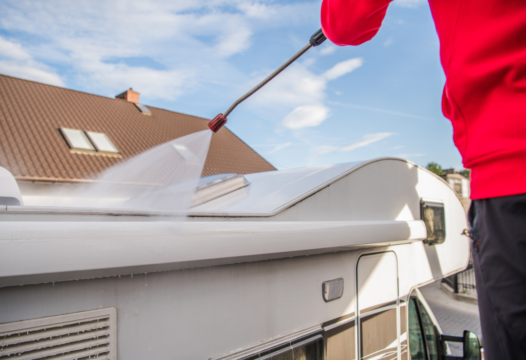 Roof Washing​