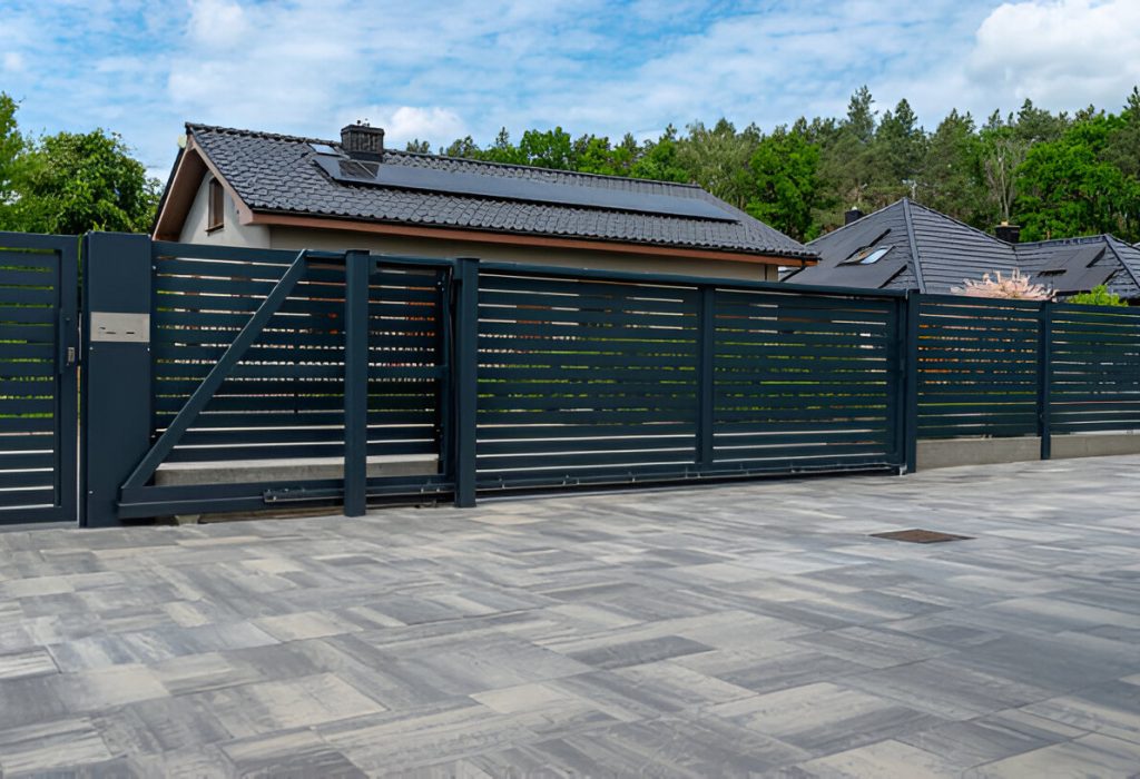 fence color matching